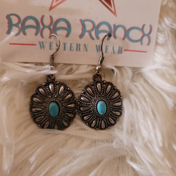 Earring and Necklace Set - Picture 3 of 3